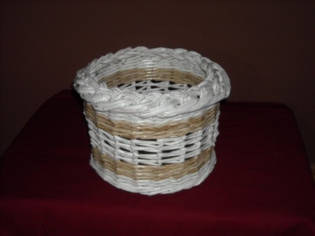 košík alebo  obal na koflík 